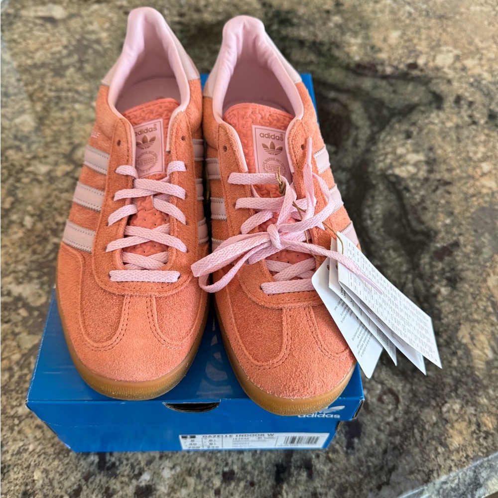 Adidas gazelle US8